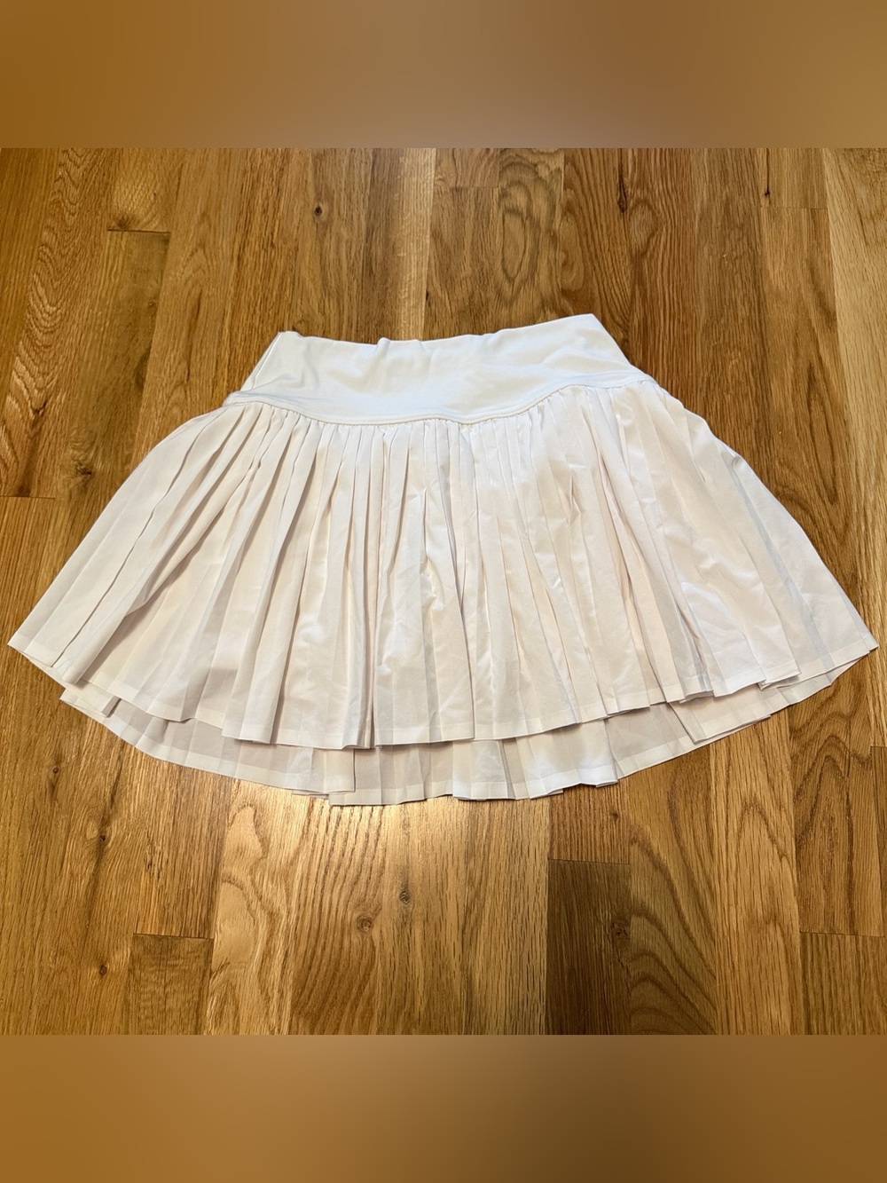 Offline by Aerie Pleated Women’s Tennis Skirt, White, Size Small